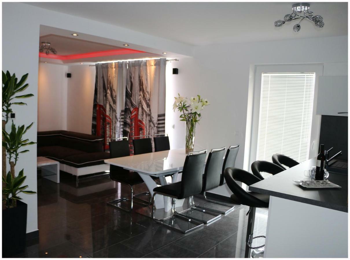 Apartman Loretta Примоштен Экстерьер фото