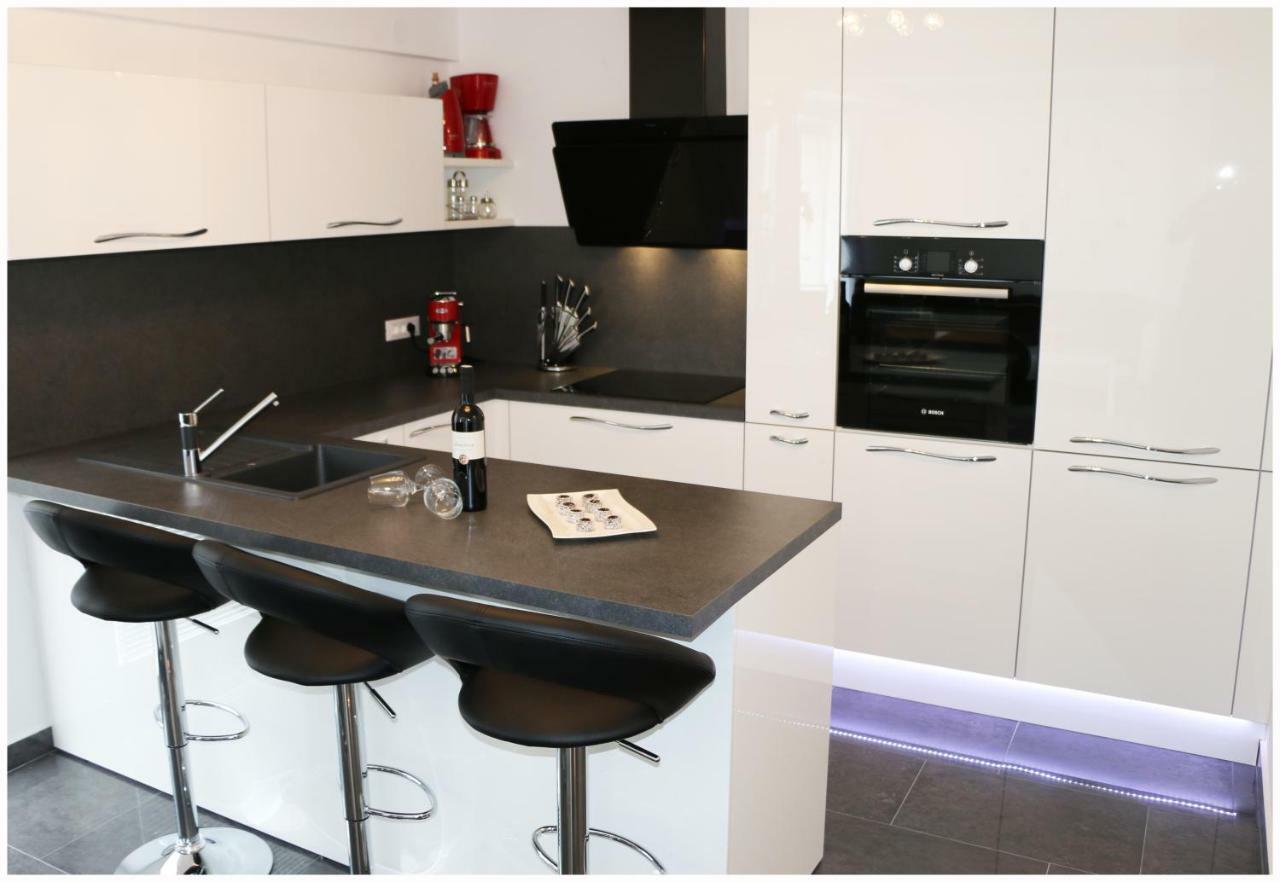Apartman Loretta Примоштен Экстерьер фото
