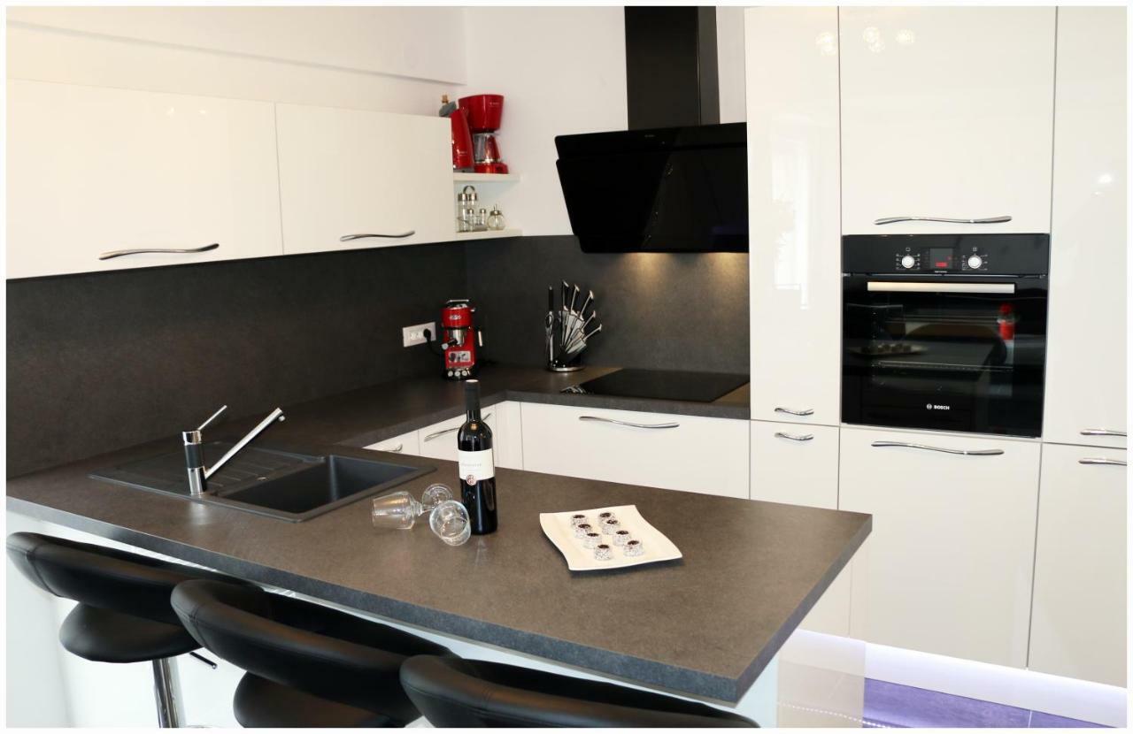 Apartman Loretta Примоштен Экстерьер фото