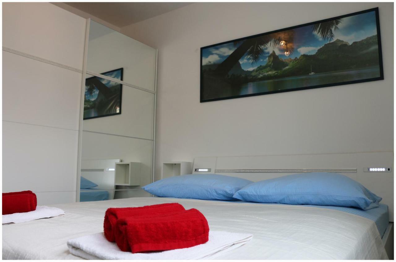 Apartman Loretta Примоштен Экстерьер фото